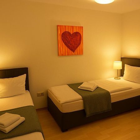 Sunnyhome Monteurwohnungen Und Apartments In Weiden ヴァイデン エクステリア 写真