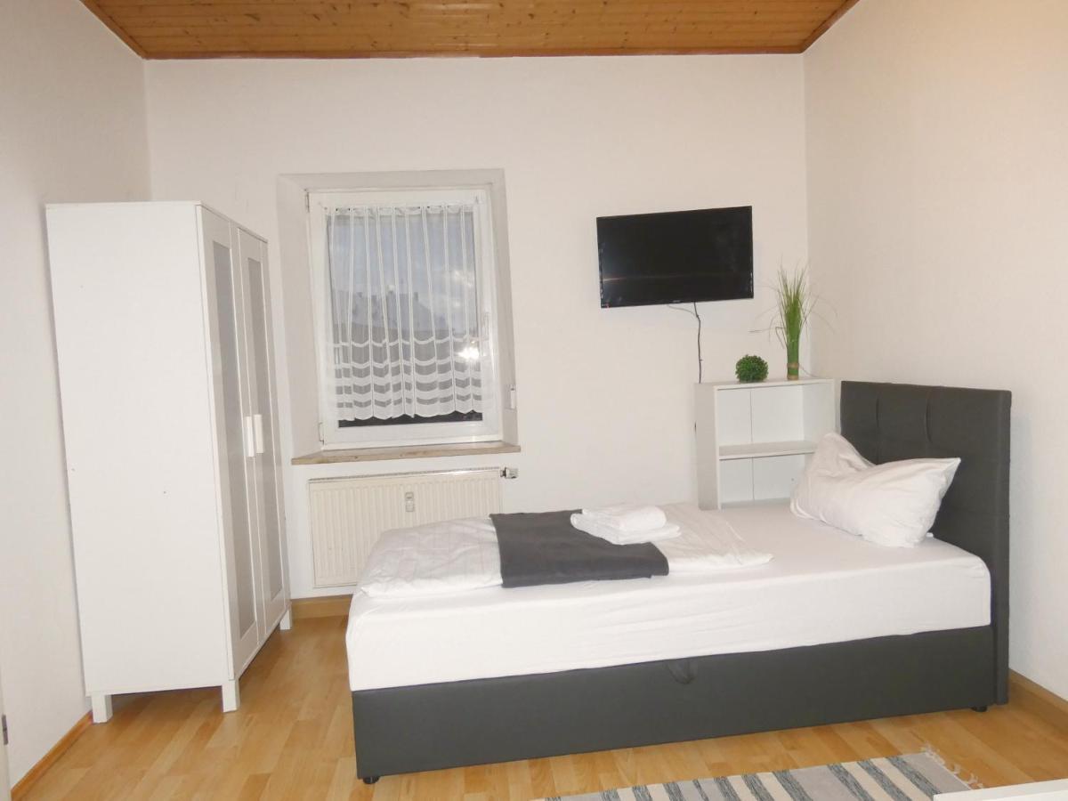 Sunnyhome Monteurwohnungen Und Apartments In Weiden ヴァイデン エクステリア 写真